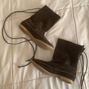 Suede tie up flat boots
